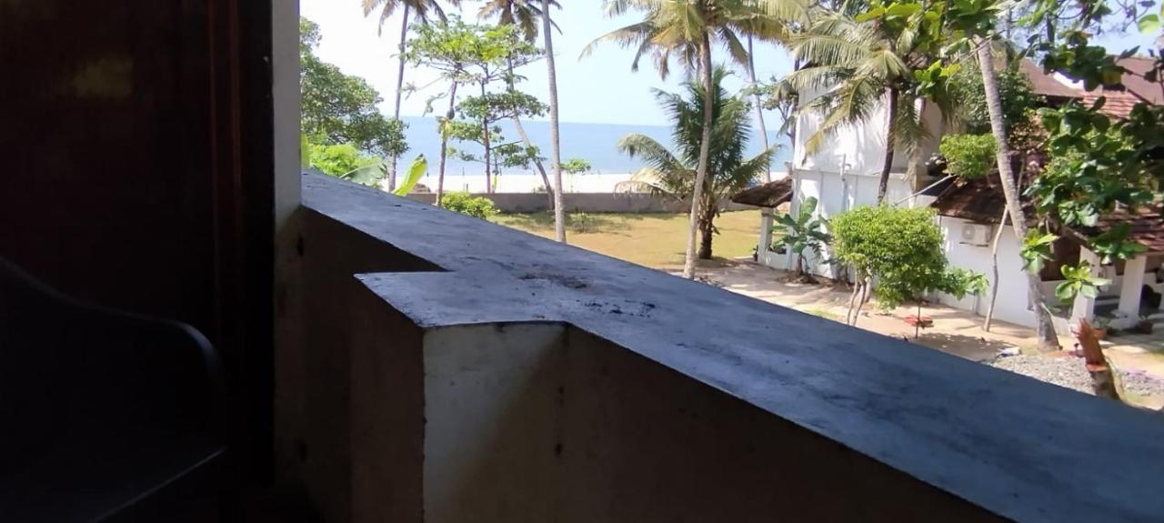 Marari Sibiya Beach Villa Mararikulam Exterior photo
