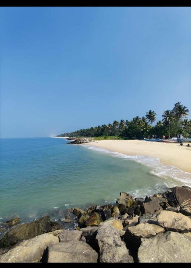 Marari Sibiya Beach Villa Mararikulam Exterior photo