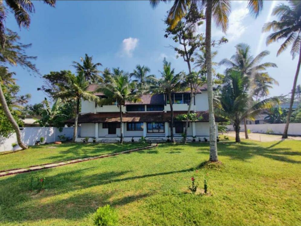 Marari Sibiya Beach Villa Mararikulam Exterior photo